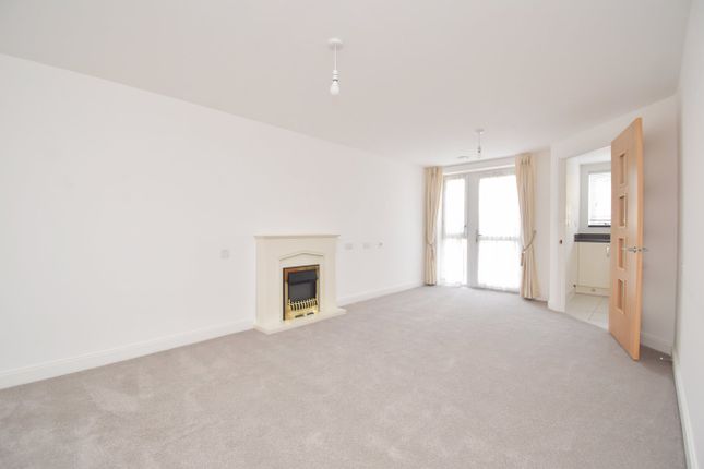 Edward Place, Churchfield Road, Walton-on-Thames photo 2