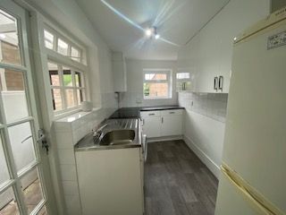 137, Herkomer Road, Bushey photo 5