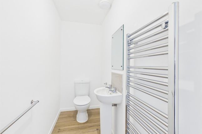 6, Breeze View, Coventry photo 4