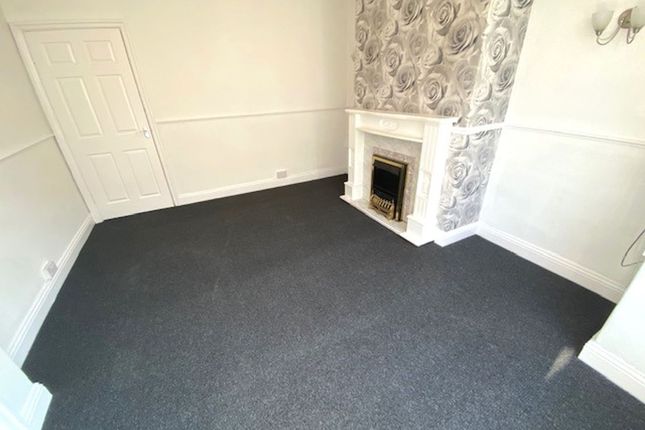 16 Leamington Drive, Hartlepool photo 3