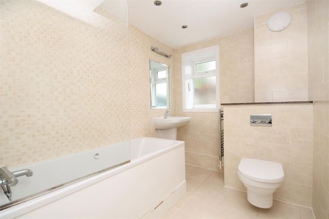 7 Pledges Yard, 63 Falkland Road, Dorking photo 4
