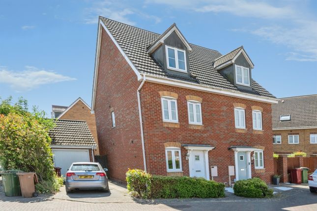 3-bed house on 55, Kingfisher Way, Scunthorpe, £182,500