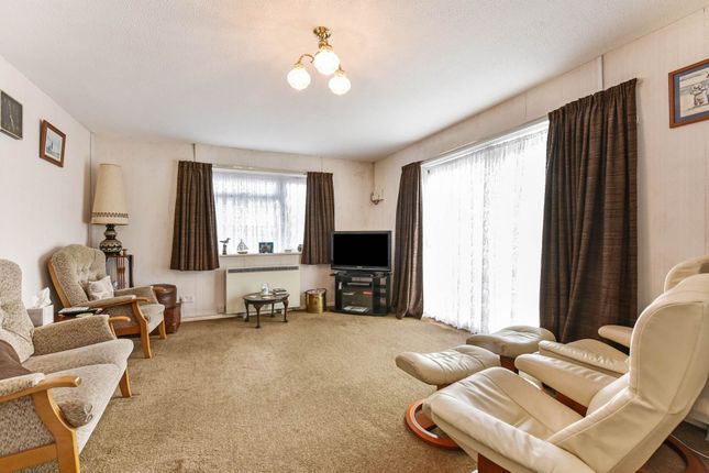 Brooklands, Farm Road, Chichester photo 2