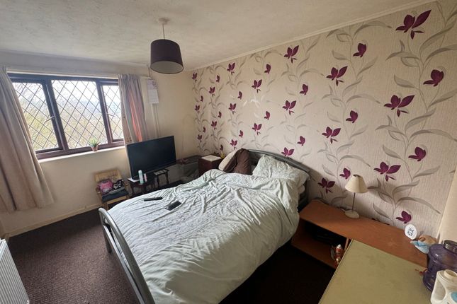 4, Highbank, Blackburn photo 4
