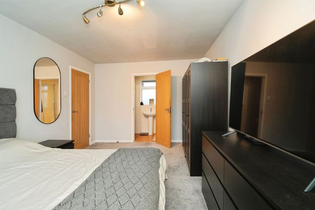 50 Nursery Road, Cheadle photo 4