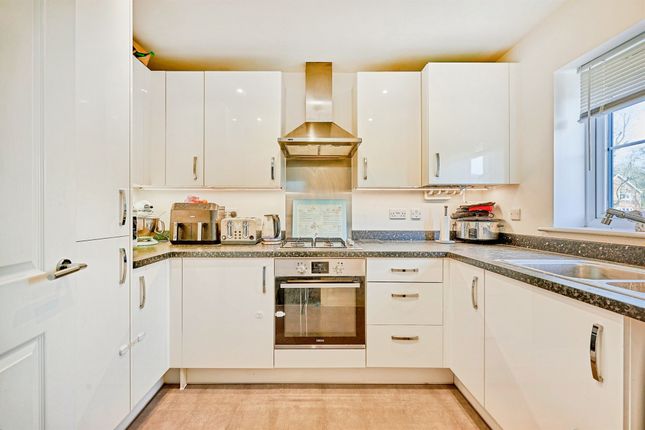 17, Oak Drive, Bishop's Stortford photo 4