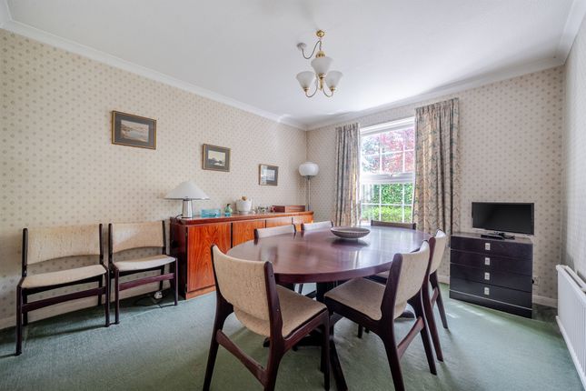 7, Bramble Drive, Maidenhead photo 4