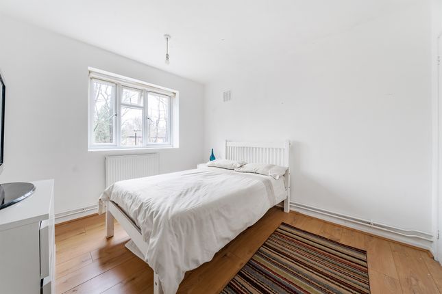 Flat for sale in Brook Road, Crouch End, London
