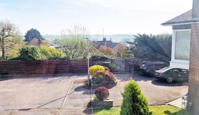 6, Highfields, Cuffley photo 3