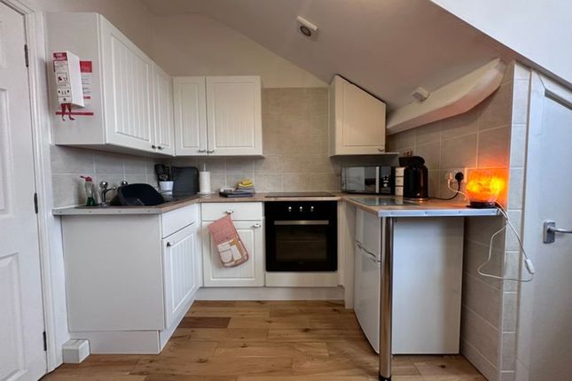 Flat 3,3 St Martins Square, Scarborough, Scarborough photo 4