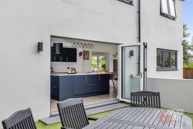27, Whitethorn Drive, Brighton photo 4