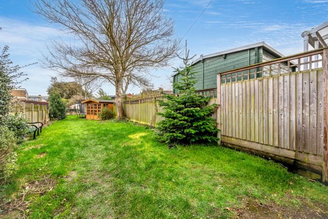31, Hollow Lane, Canterbury photo 2