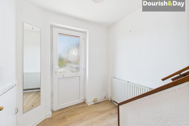 6 Tudor Rise, Stafford photo 4