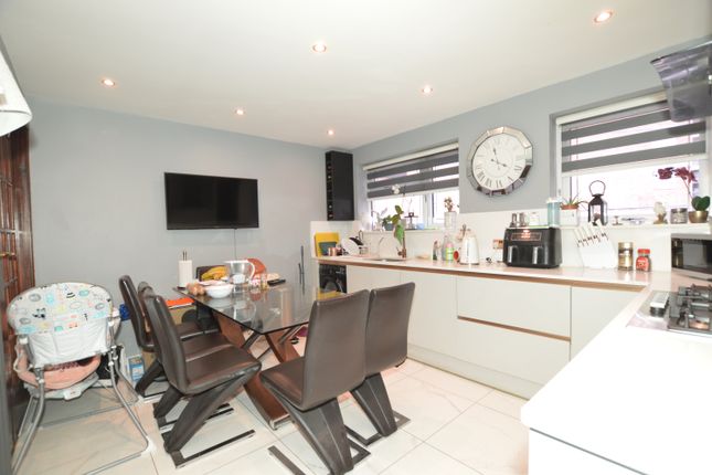 10, Boleyn Road, London photo 2