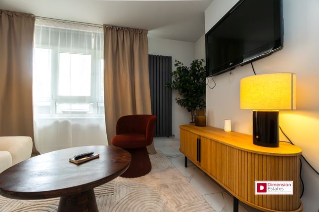 Flat 6, Wyllen Close, London photo 4
