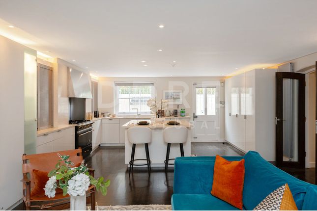 Thumbnail Terraced house for sale in Kensington, London