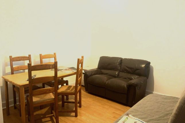 Wansford Road, Woodford Green,Ilford,IG6,IG7,IG8 photo 2