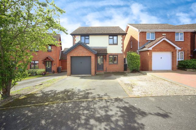 Thumbnail Detached house for sale in Byron Close, Worcester