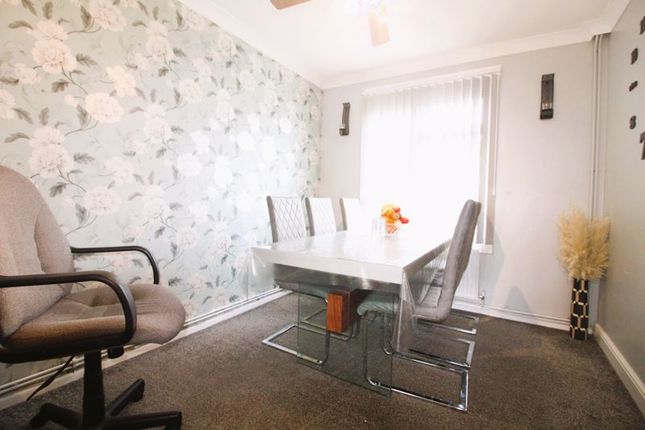 Semi-detached house for sale in Hurlock Way, Luton