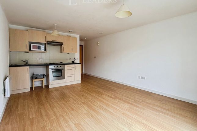 Flat 137, The Round House,, Gunwharf Quays, Hampshire photo 4