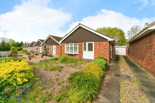 Thumbnail Bungalow for sale in Makepeace Close, Vicars Cross, Chester, Cheshire