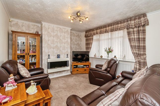 60, Devon Road, Wednesbury photo 3