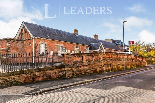 Flat 13, Wellingtonia Place, Reigate photo 5