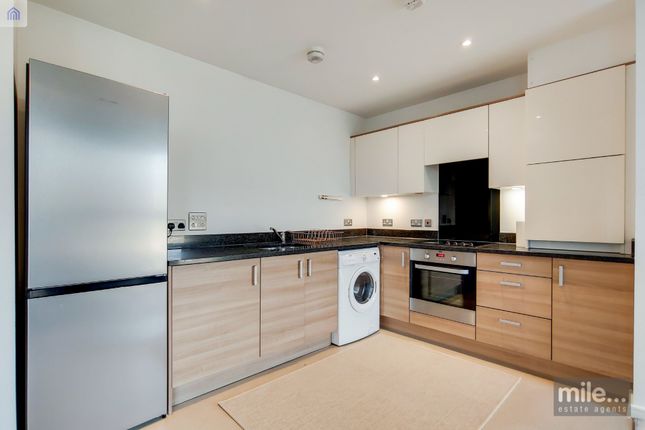 Thumbnail Flat to rent in Heybourne Crescent, London