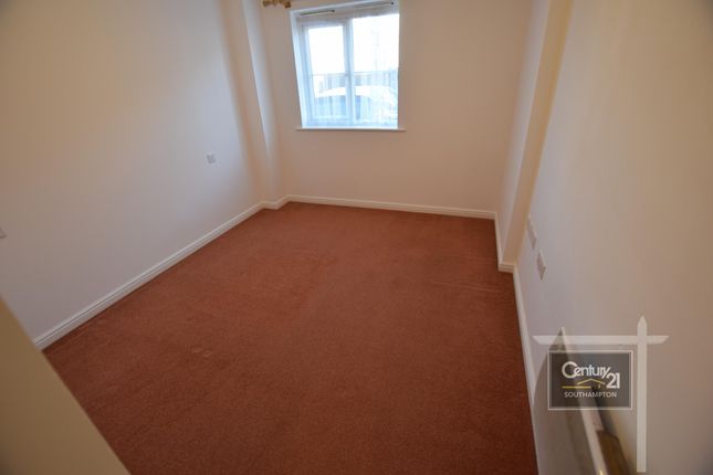 11, Hoddinott Road, EASTLEIGH photo 4