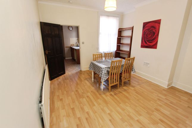 31, Kirkwhite Avenue, Long Eaton photo 4