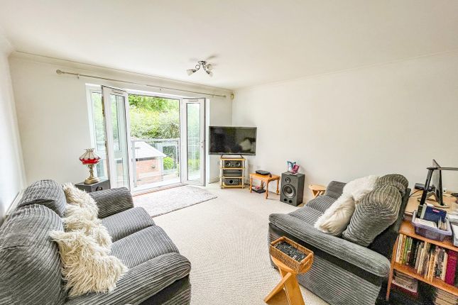 7 River Oaks Apartments, Beachy Head View, St Leonards-on-Sea photo 4