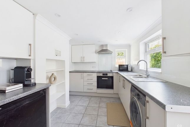 42 Viaduct Road, Brighton photo 4