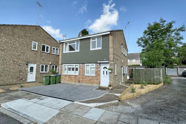 Thumbnail Maisonette to rent in Frimley Court, Sidcup