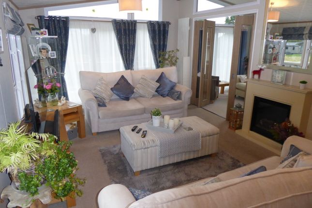 3, Lakeside Country Park, Wyre Common, Cleobury Mortimer, Kidderminster photo 4