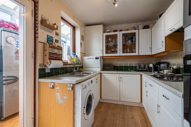 1, Stanbrook Road, Gravesend photo 4