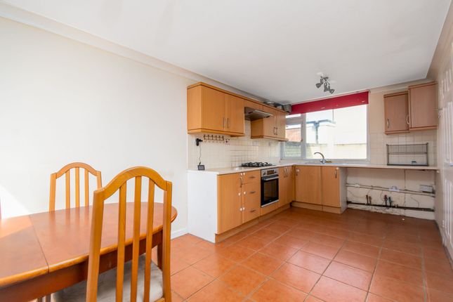 Terraced house for sale in Hampshire Close, Binley