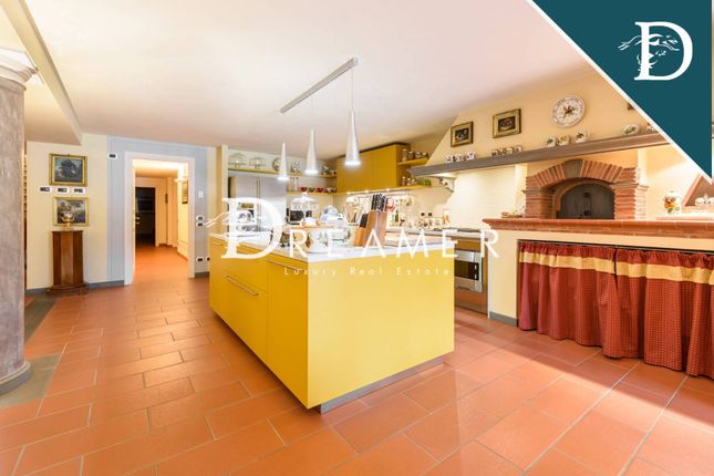 Villa for sale in Via Del Giardinetto, Capannori, Toscana