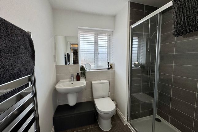 Master En-Suite