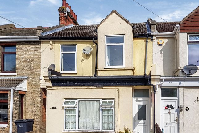 Flat for sale in Dudley Road, Clacton-On-Sea