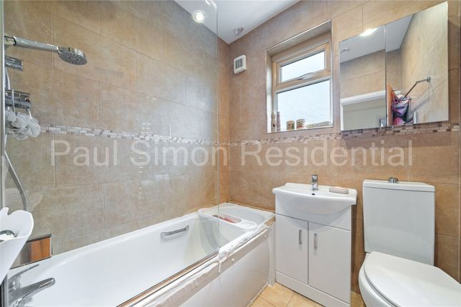 Terraced house for sale in Boundary Road, London