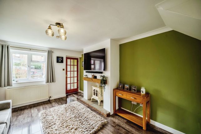 3, St Whites Road, Cinderford photo 2