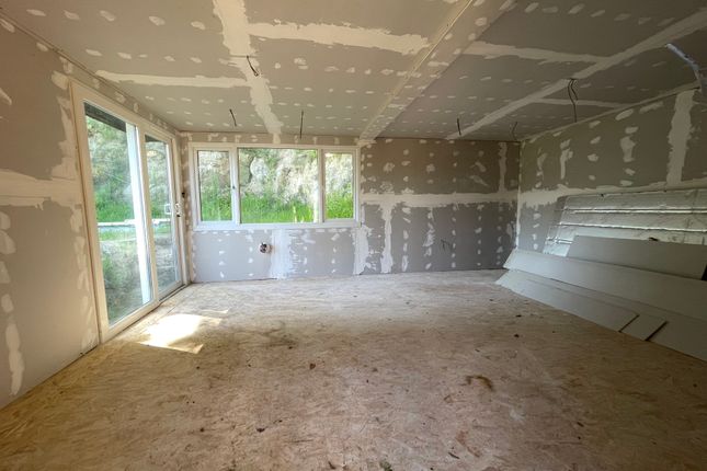 6 OAKLEIGH ANNEXE, Woodland Way, Crowhurst photo 5