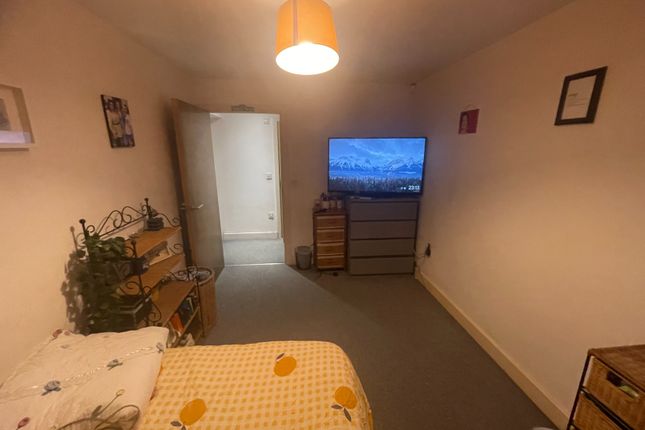 Flat for sale in Range Road, Manchester