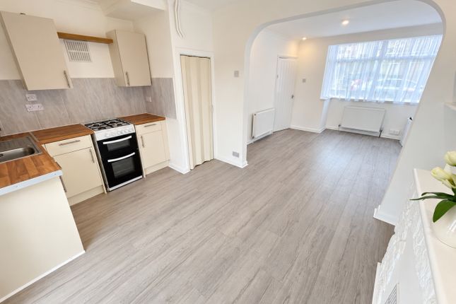 114 Third Avenue, Luton, Bedfordshire photo 4