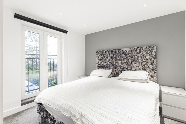 26, Welham Manor, Welham Green photo 4