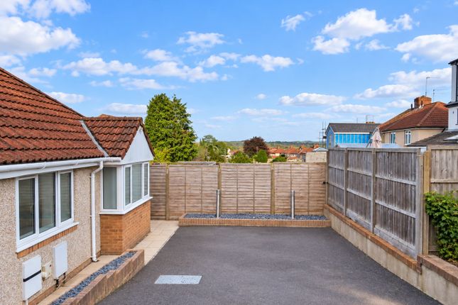 1c, Courtney Way, Kingswood photo 2