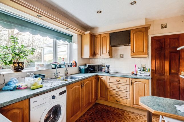 25, Greenfield Crescent, Wallingford photo 4