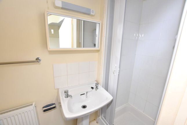 Flat to rent in Blackall Road, Exeter