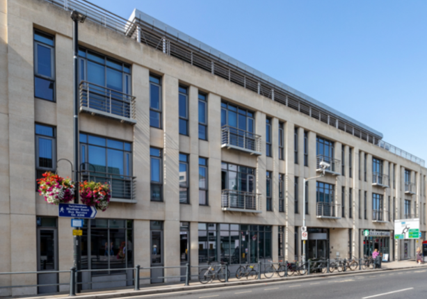 Office to let in Kew Road, Richmond