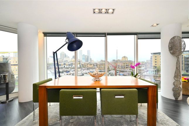Flat for sale in Berglen Court, 7 Branch Road, Canary Wharf, London